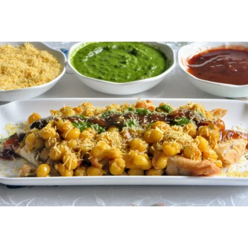 Ragda with samosa chaat