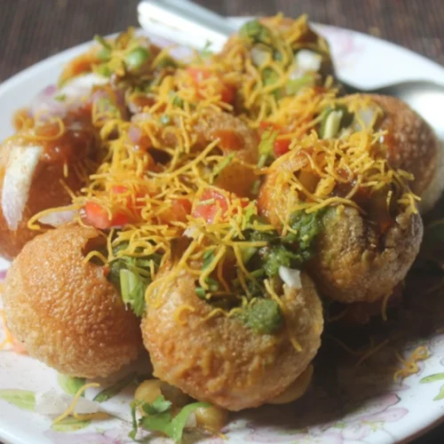 Sev Puri chaat with ragda (1 plate)