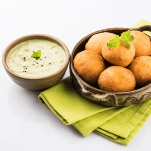Potato Bonda with chutney 3nos